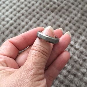Men’s wedding band